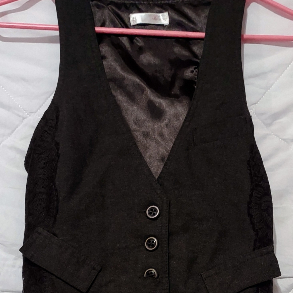 Vest Junior Girls Size XS Color Brown Sleeveless Lace Trimmed Lined Button Up